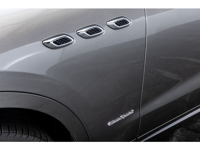 صورة مصغرة 45 لـ 2021 Maserati LEVANTE