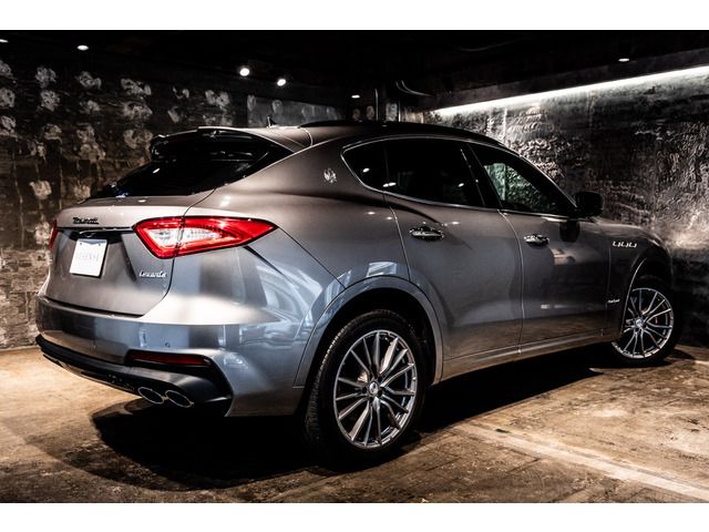 صورة مصغرة 19 لـ 2021 Maserati LEVANTE