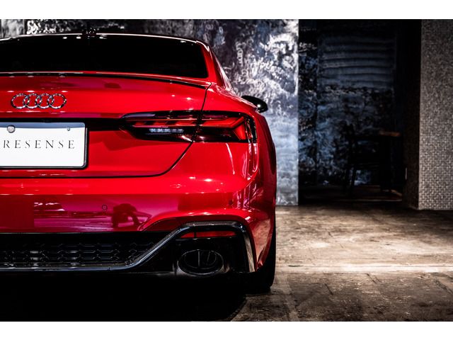 2022 AUDI RS5 — миниатюра 24