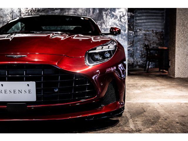 2025 Aston Martin DB12 VOLANTE — фото 14