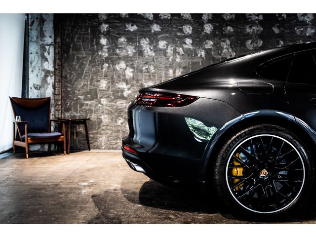 2018 Porsche PANAMERA 缩略图 25