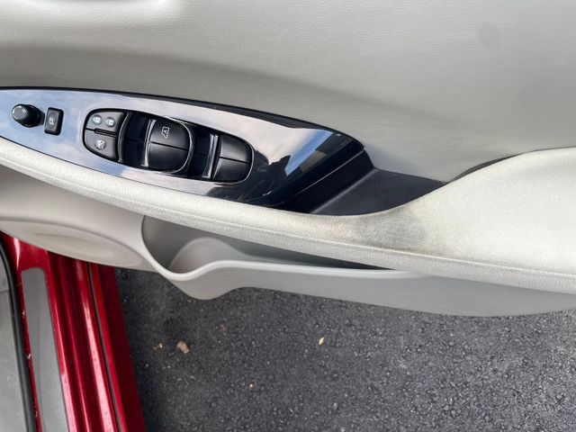صورة مصغرة 13 لـ 2012 Nissan LEAF