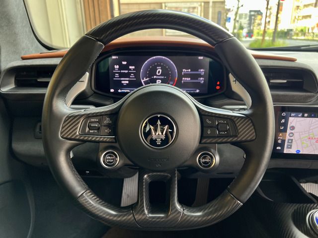 صورة 9 لـ 2022 Maserati MC20