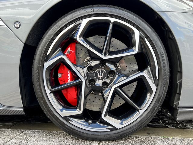 صورة 8 لـ 2022 Maserati MC20