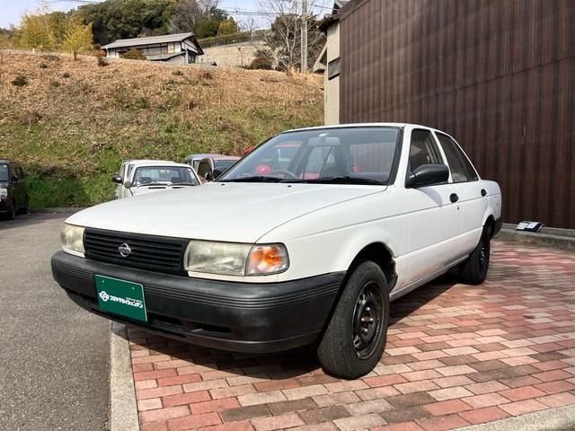 1993 Nissan SUNNY 照片 1