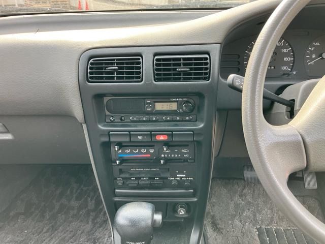 صورة مصغرة 32 لـ 1993 Nissan SUNNY