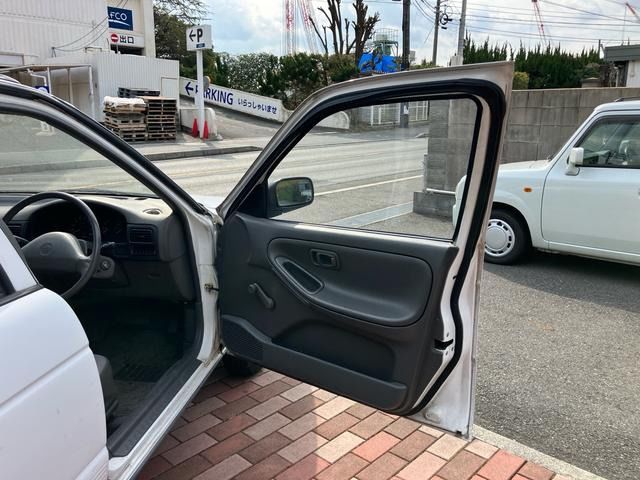 صورة مصغرة 34 لـ 1993 Nissan SUNNY