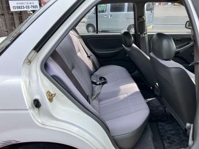 صورة مصغرة 11 لـ 1993 Nissan SUNNY