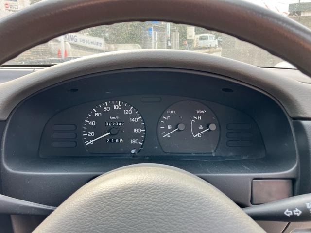 1993 Nissan SUNNY 照片 5