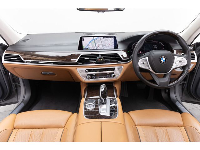 صورة 2 لـ 2019 BMW 7 SERIES