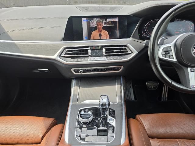 2022 BMW X7 — миниатюра 29