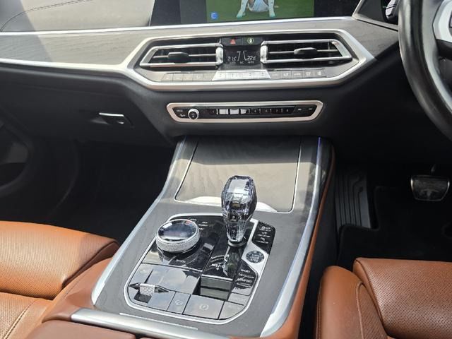 2022 BMW X7 — миниатюра 30