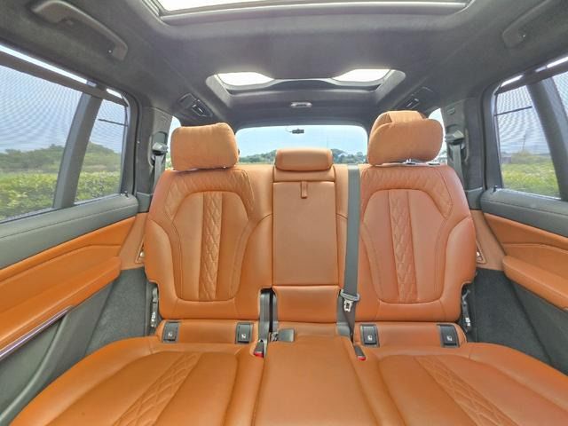 2022 BMW X7 — миниатюра 48