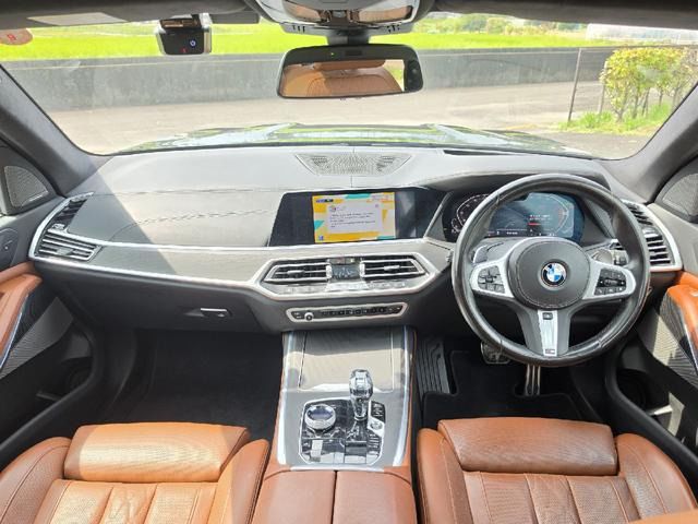 2022 BMW X7 — миниатюра 12