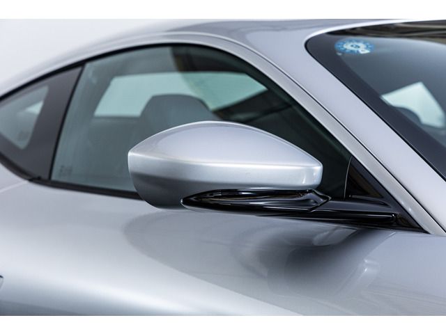 صورة مصغرة 42 لـ 2021 Ferrari ROMA