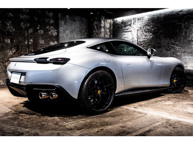 صورة مصغرة 18 لـ 2021 Ferrari ROMA