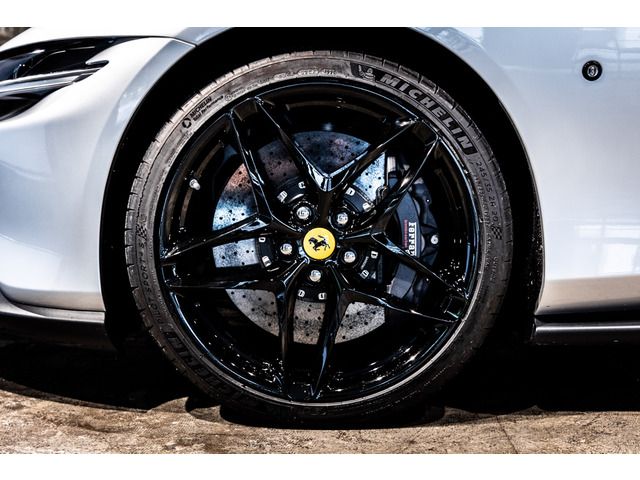 2021 Ferrari ROMA photo 8