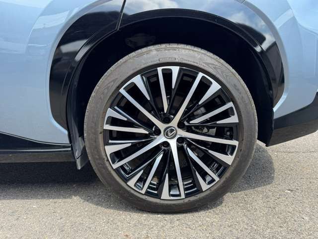 صورة مصغرة 36 لـ 2023 Lexus RZ
