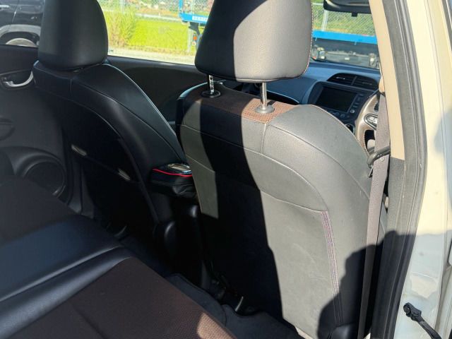 2011 Honda FIT SHUTTLE HYBRID — миниатюра 36