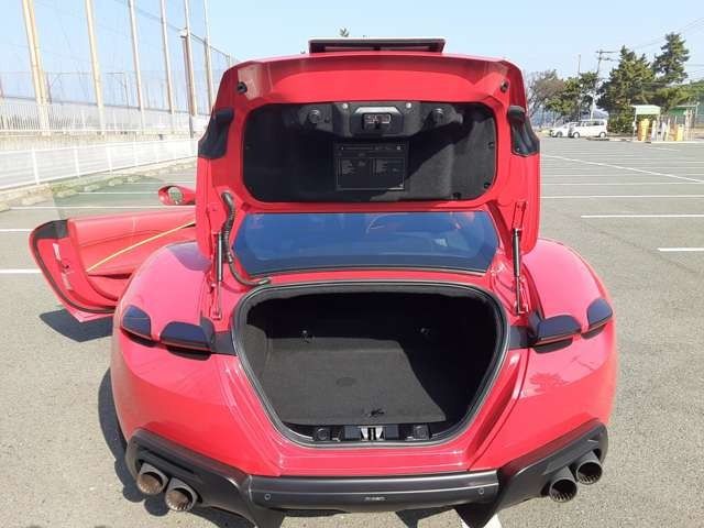 2021 Ferrari ROMA 缩略图 31