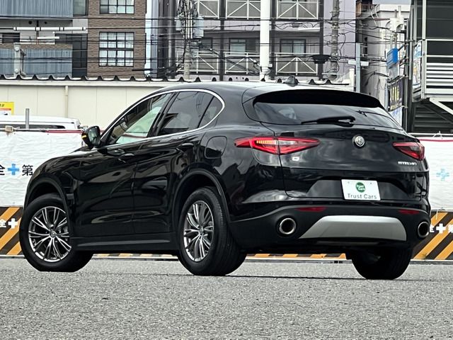 صورة 7 لـ 2018 ALFA Romeo STELVIO