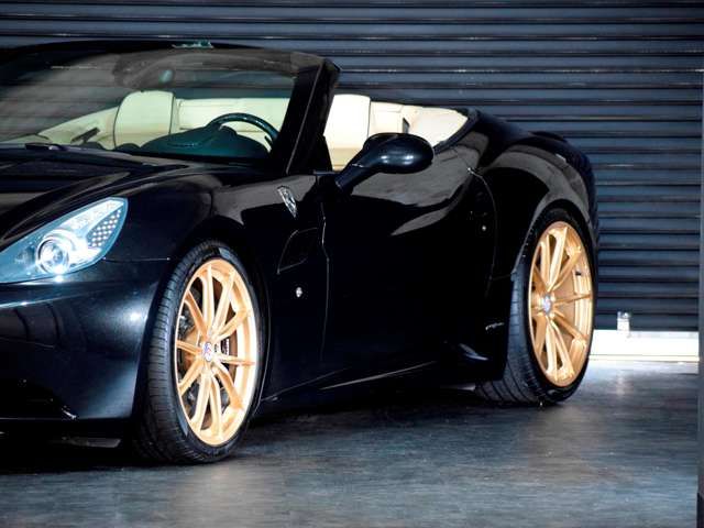 2009 Ferrari CALIFORNIA — миниатюра 14