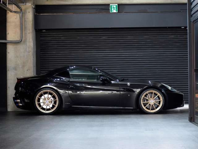 2009 Ferrari CALIFORNIA — миниатюра 19