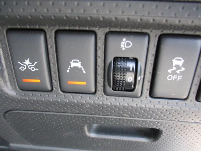 صورة مصغرة 13 لـ 2017 Nissan NV150AD