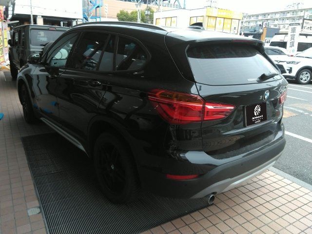 2017 BMW X1 photo 2