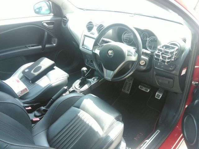 2015 ALFA Romeo MITO 照片 3