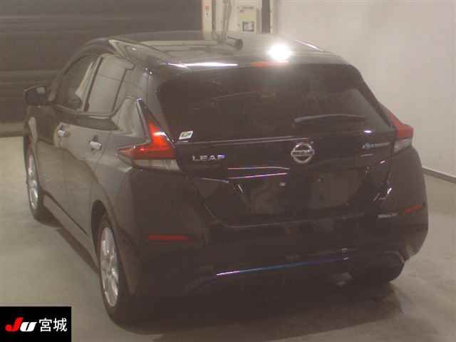 2020 Nissan LEAF — миниатюра 2