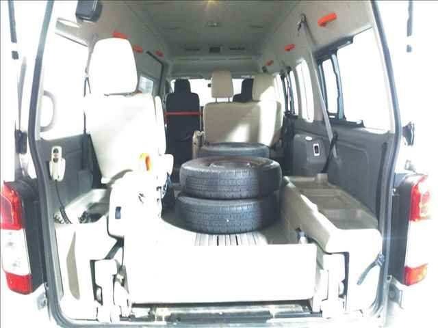 2018 Nissan CARAVAN thumbnail 7