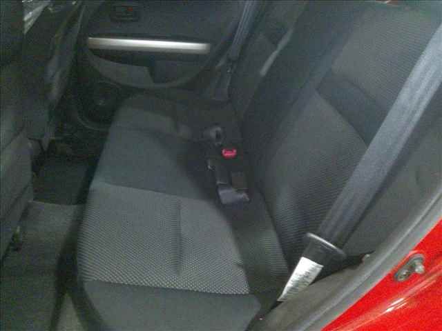صورة مصغرة 5 لـ 2004 Toyota IST
