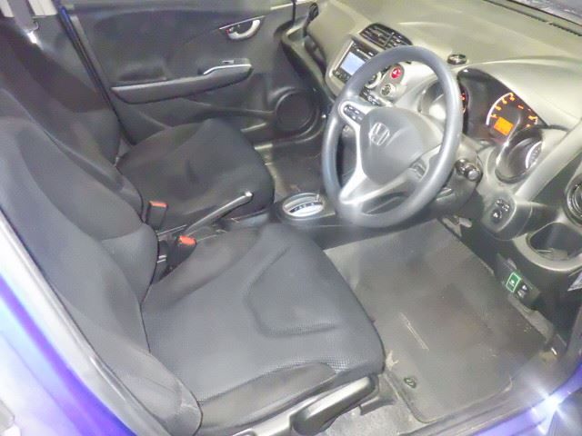 2012 Honda FIT — миниатюра 3