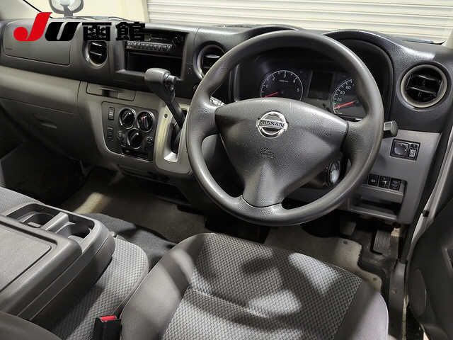 2013 Nissan CARAVAN 缩略图 3