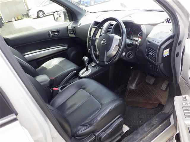 2012 Nissan X-TRAIL 缩略图 3