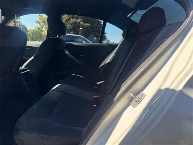 صورة مصغرة 19 لـ 2015 BMW 3 SERIES