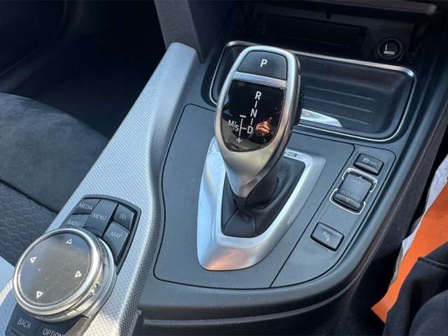صورة مصغرة 27 لـ 2015 BMW 3 SERIES