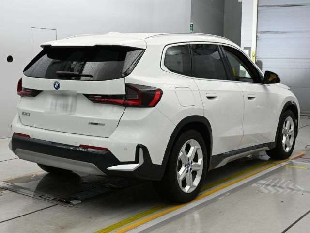 2023 BMW IX1 照片 2