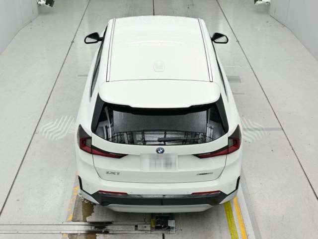 2023 BMW IX1 照片 8