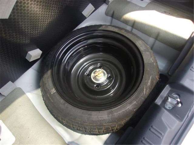 2002 Honda LIFE — миниатюра 18