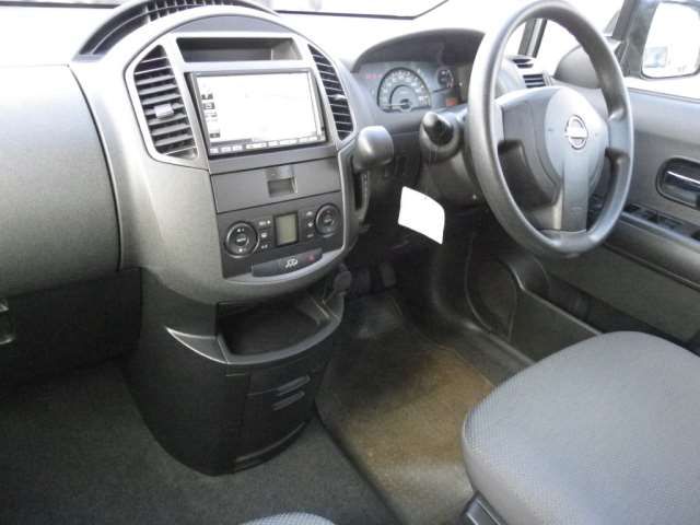 2007 Nissan LAFESTA — миниатюра 20