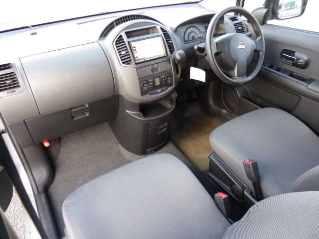 2007 Nissan LAFESTA — миниатюра 18