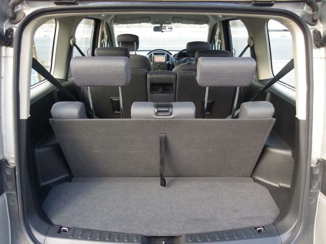 2007 Nissan LAFESTA — миниатюра 12