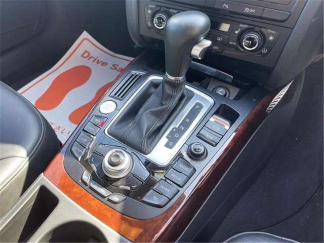 صورة مصغرة 11 لـ 2011 AUDI A4 ALLROAD QUATTRO