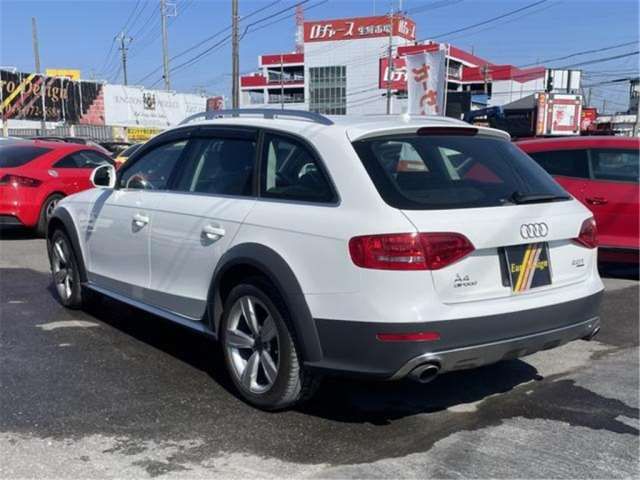 صورة 9 لـ 2011 AUDI A4 ALLROAD QUATTRO