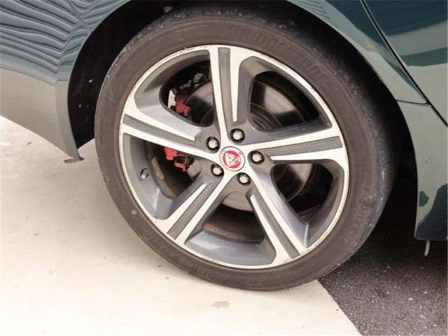 صورة مصغرة 12 لـ 2016 Jaguar XF