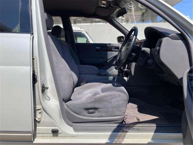 1994 Nissan CIMA — миниатюра 34