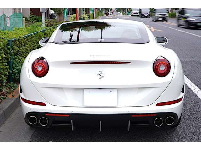 2017 Ferrari CALIFORNIA T — миниатюра 2