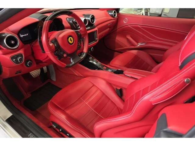 2017 Ferrari CALIFORNIA T — миниатюра 7